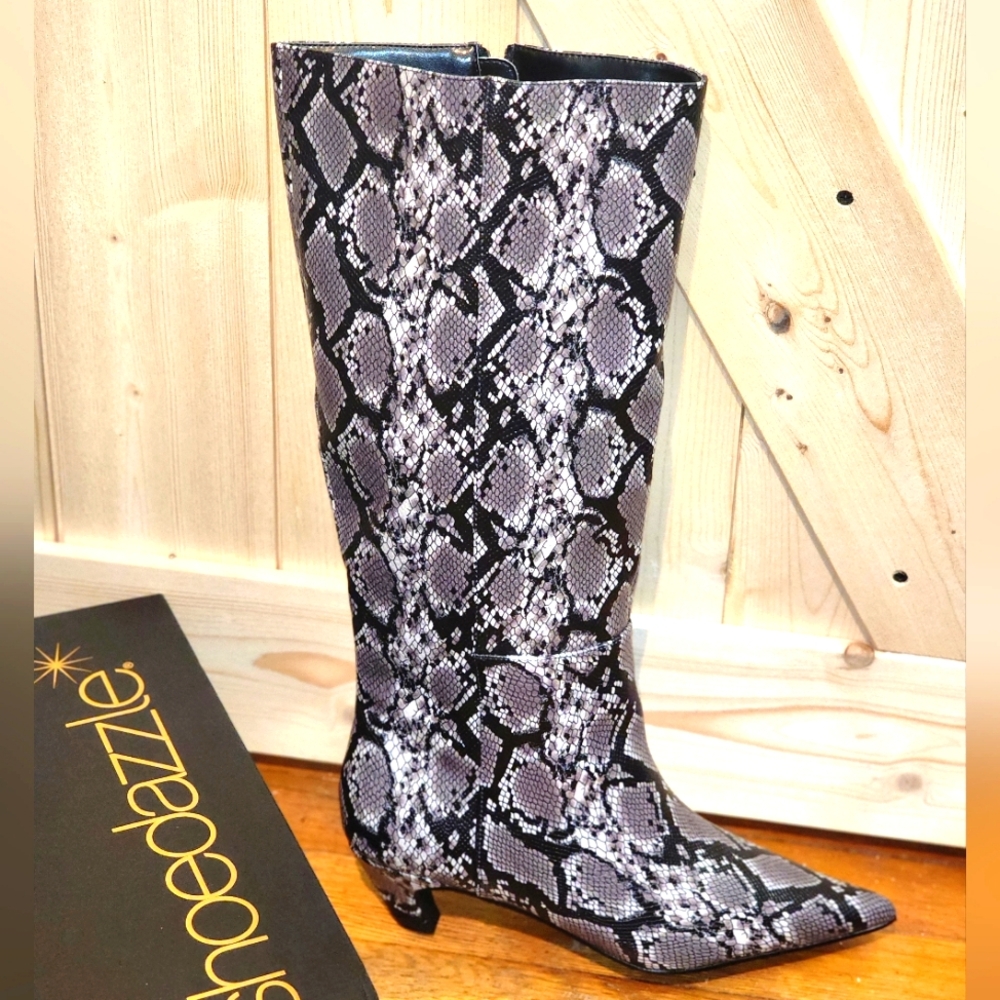 Shoe Dazzle Brand Snakeskin Print Boots